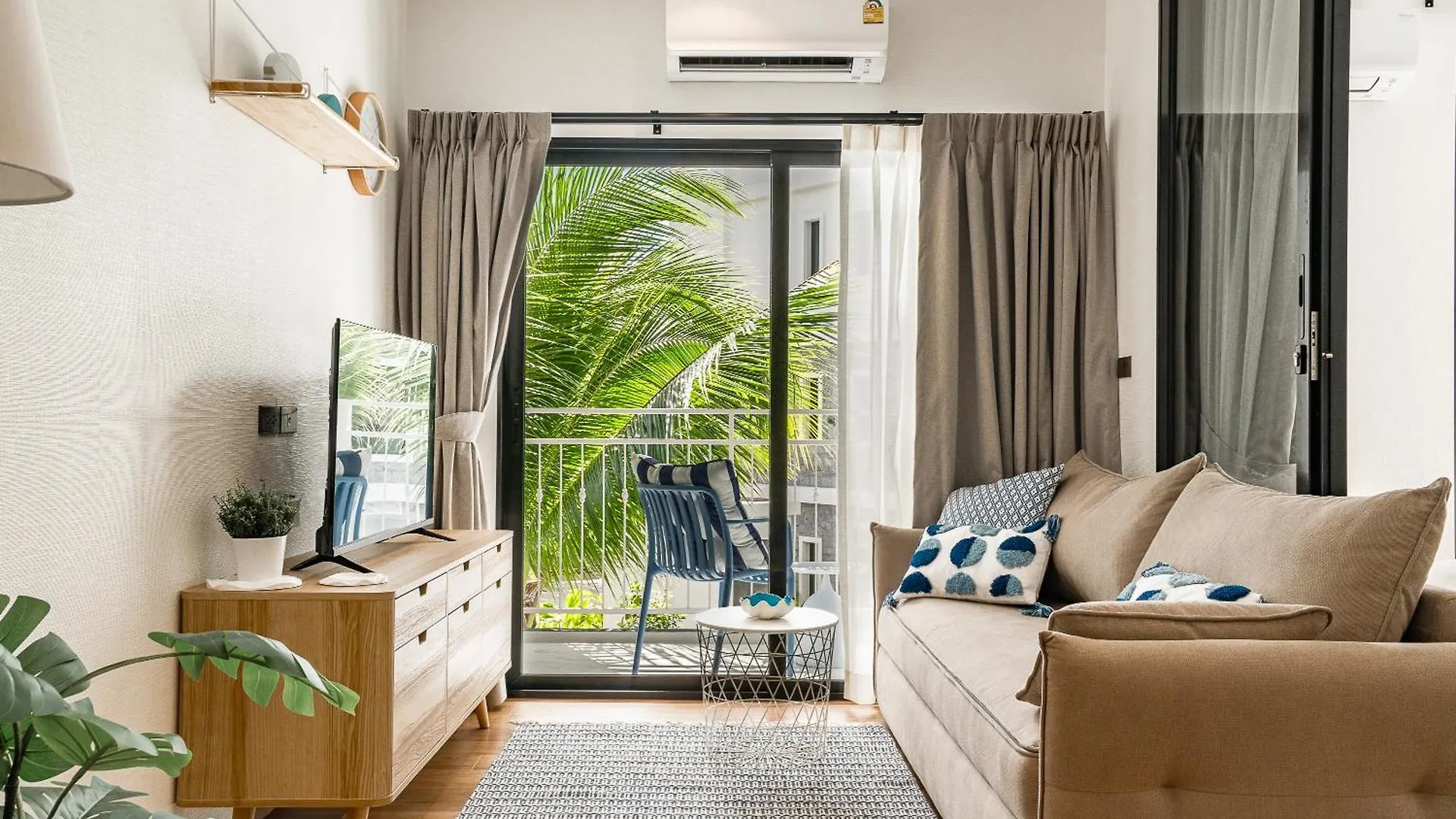 Title Halo Vitamin Sea Nai Yang Apartment